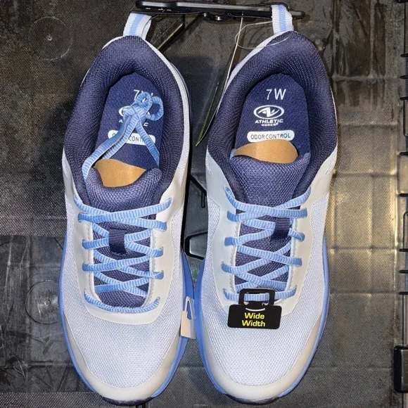 Athletic Works White and Blue Wide Sneakers Size 7 - Picture 3 of 9